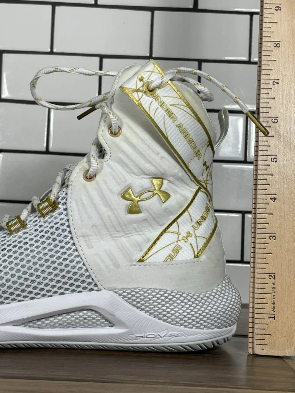 Under Armour HOVR Highlight Ace Shoes Womens Sz 9 White Gold Volleyball Sneakers